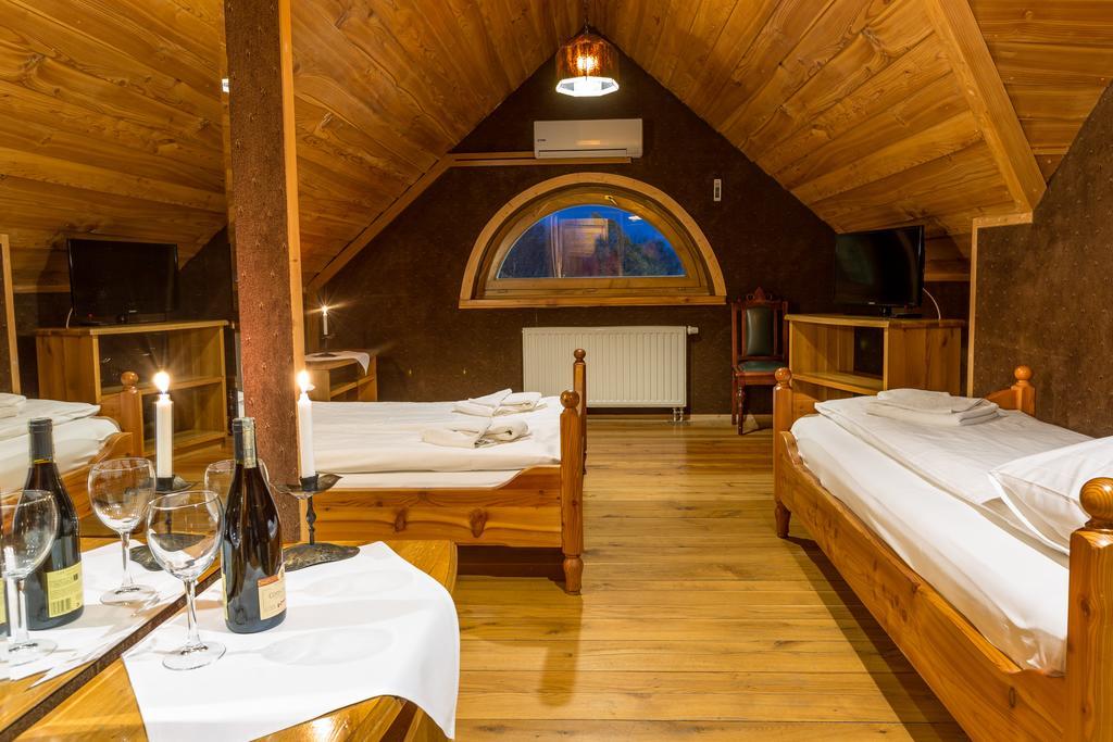 Hotel Krakowiacy I Gorale à Krzyszkowice Extérieur photo